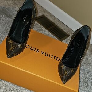 Louis Vuitton Monogram Black and Brown Heels